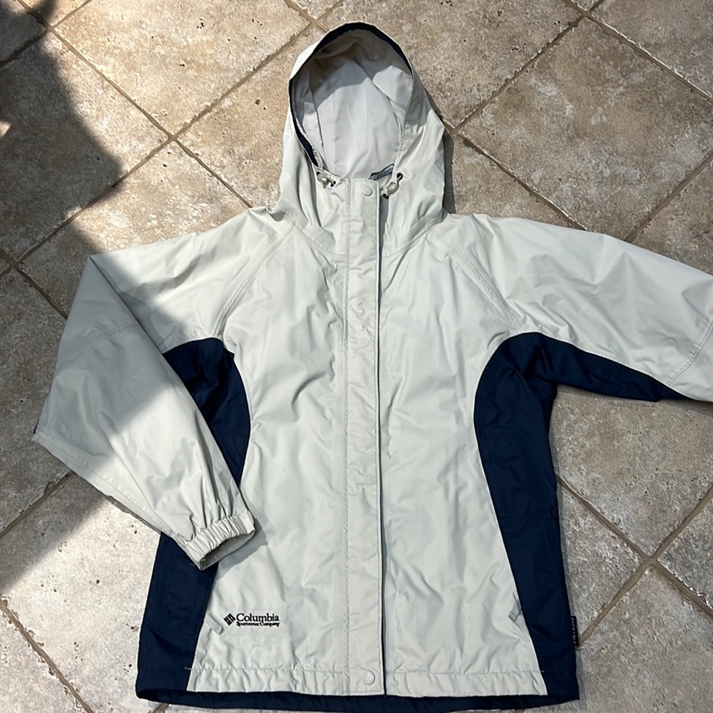 Ladies COLUMBIA RAIN JACKET W HOOD
